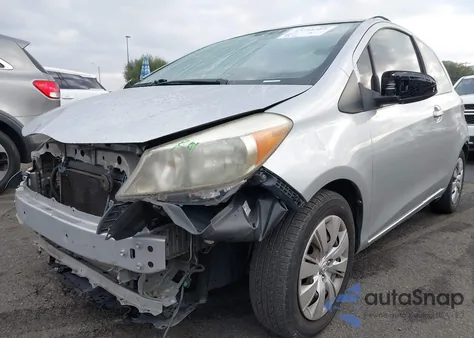 2013 Toyota Yaris L z USA, uszkodzony, nr VIN JTDJTUD34DD570833